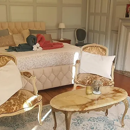 Oda ve Kahvaltı Manoir De Saint Ouen 3*